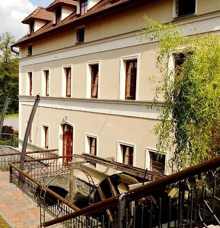 Penzion Mlyn Stare Mitrovice 3*
