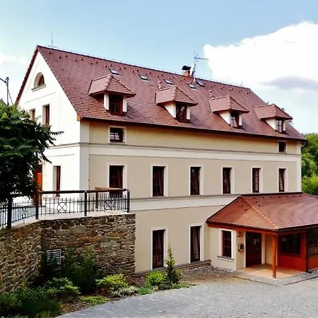 Mlyn Stare Mitrovice 3*