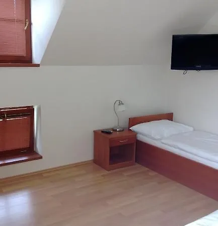 Mlyn Stare Mitrovice Penzion